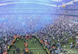 爱游戏娱乐-欧联转会期走向成谜，曼城回应争议，球迷炸锅，阵容厚度经受考验(c罗转会尤文球迷)