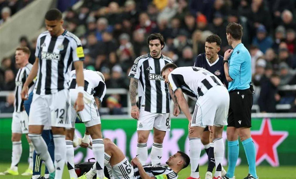 爱游戏平台-包含国际比赛日皇家马德里备战亚冠转折点切尔西再遭质疑，连对手都承认：德罗巴在利物浦比赛中战术调整的词条